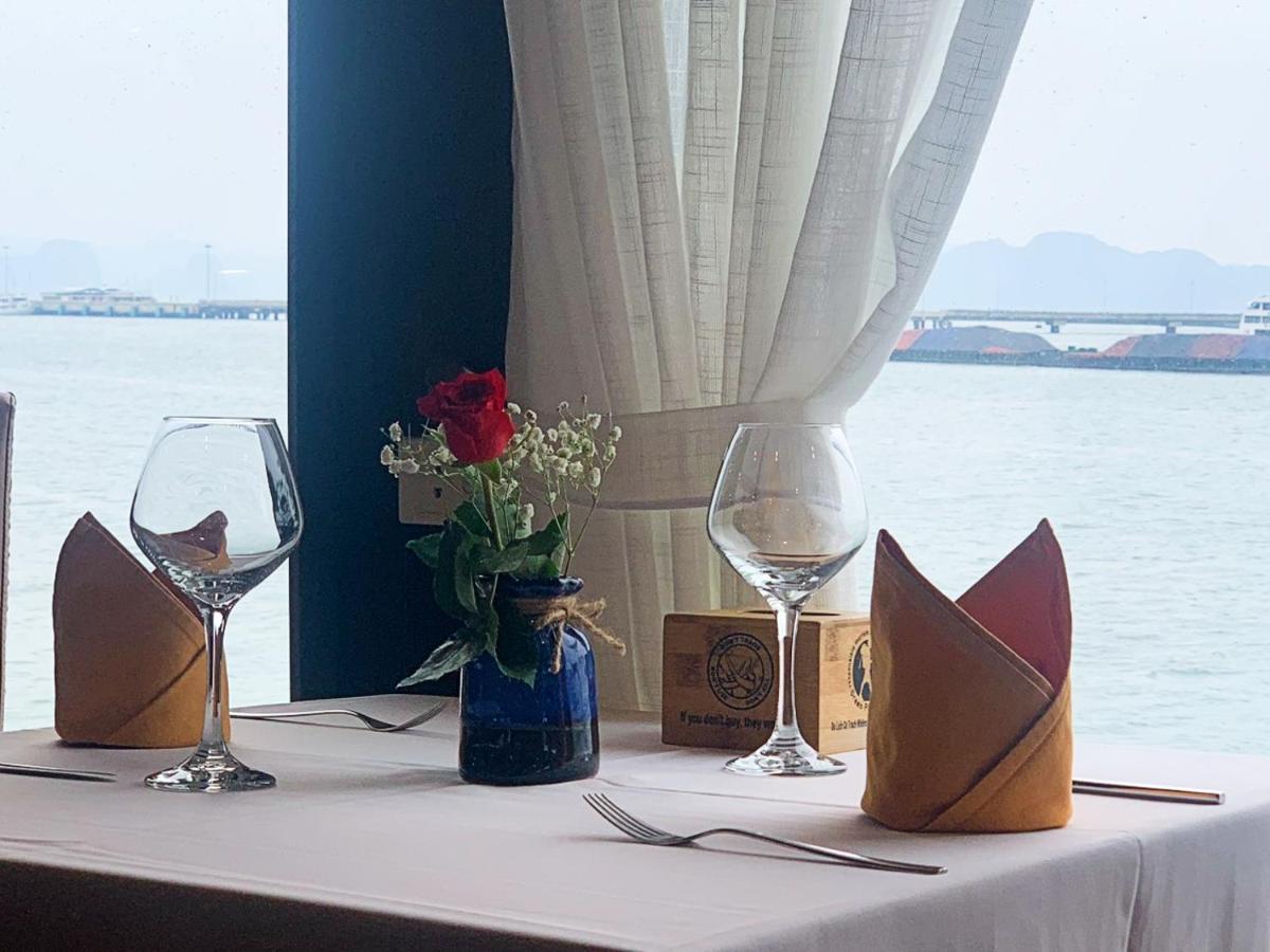 Victory Boutique Cruise Hotel Ha Long Buitenkant foto
